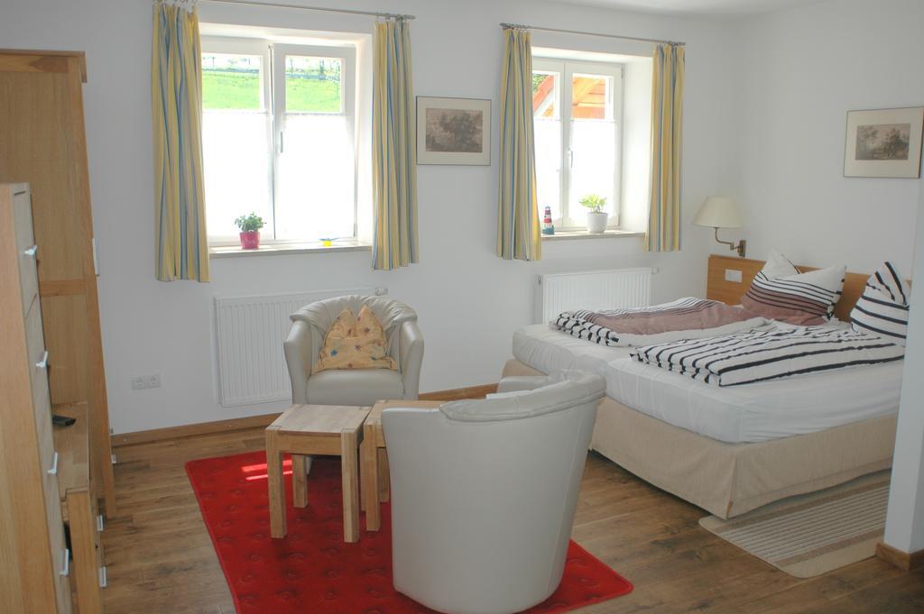 Ferienhaus Am Brunnen Tiefenpölz Eksteriør billede